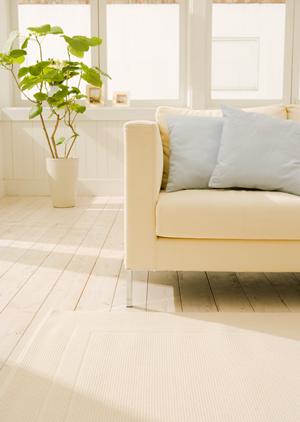 施工手順が紹介されている玄関ドアのリフォームサイト